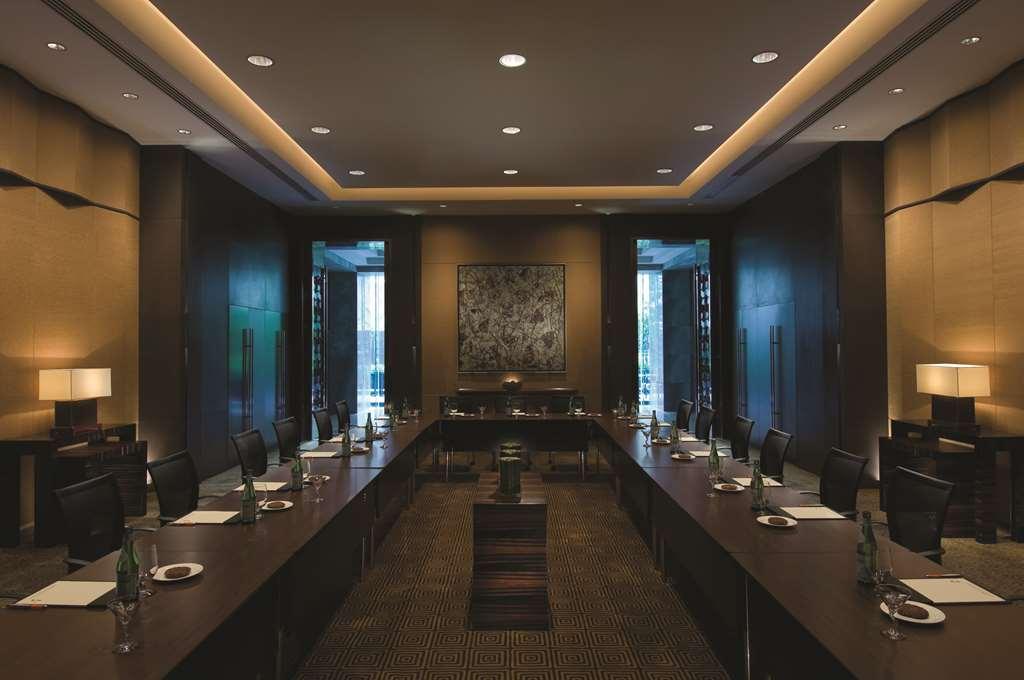 Doubletree By Hilton Beijing Hotel Instalações foto
